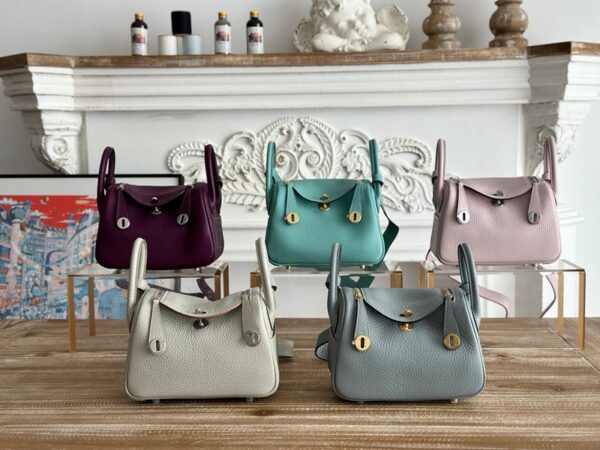 Hermes Lindy Mini 19cm Bag Taurillon Clemence Leather