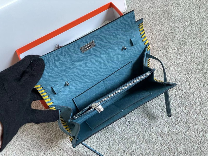 Hermes Kelly To Go Wallet Bag