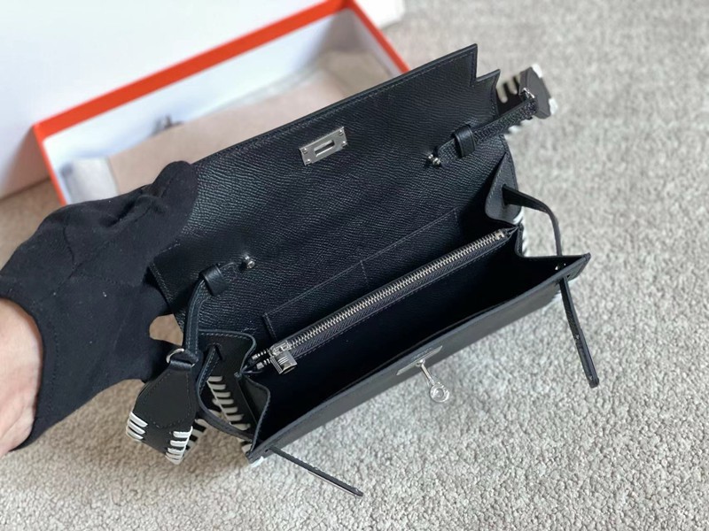 Hermes Kelly To Go Wallet Bag