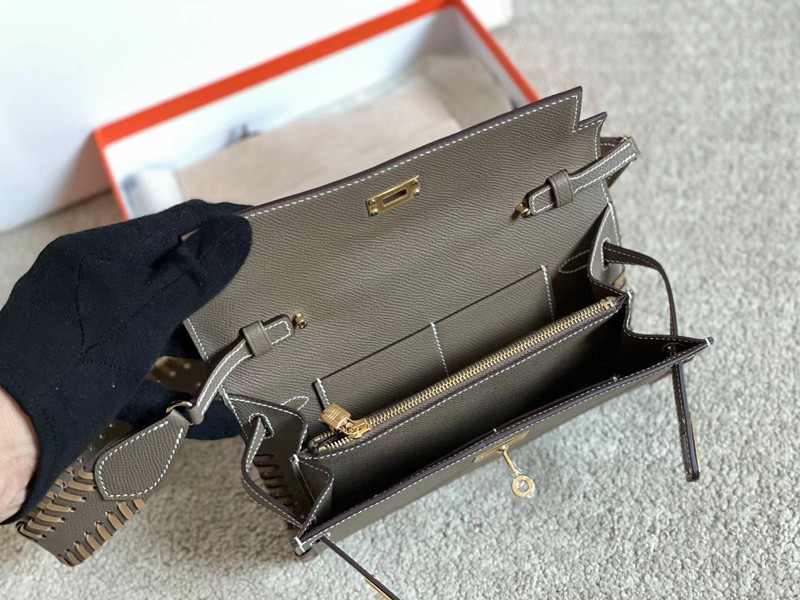 Hermes Kelly To Go Wallet Bag
