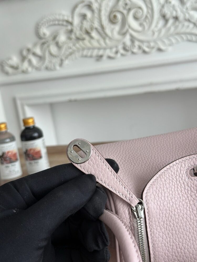 Hermes Lindy Mini 19cm Bag Taurillon Clemence Leather