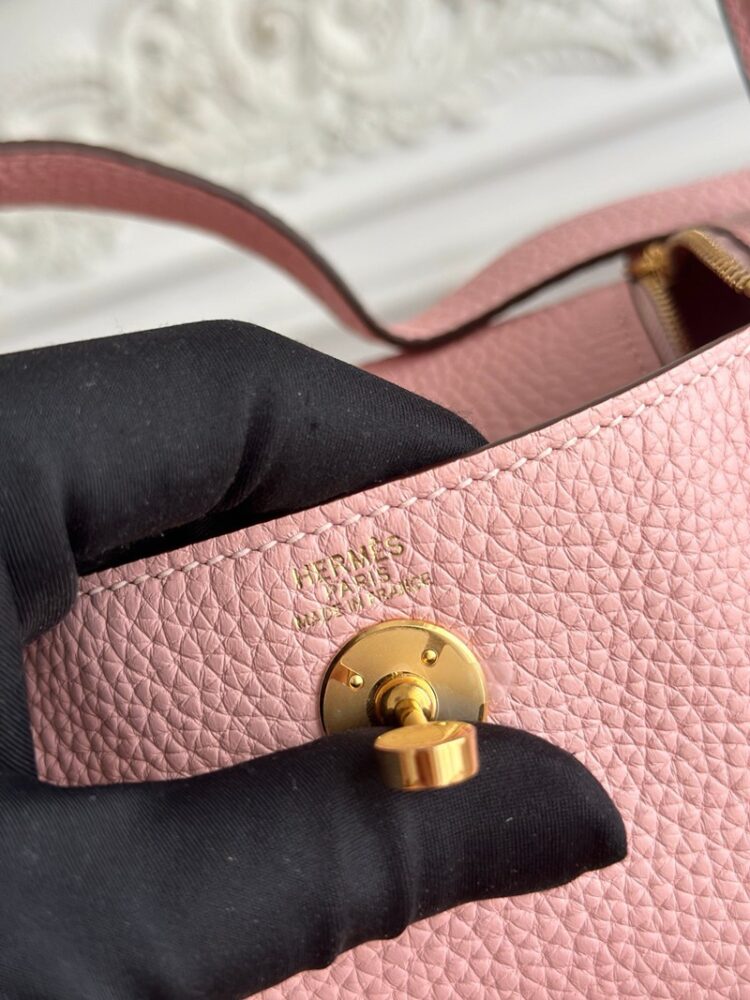 Hermes Lindy Mini 19cm Bag Taurillon Clemence Leather