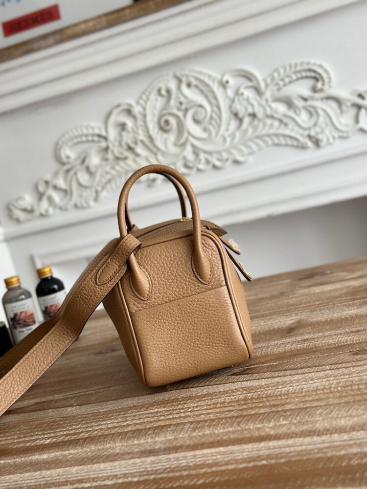 Hermes Lindy Mini 19cm Bag Taurillon Clemence Leather