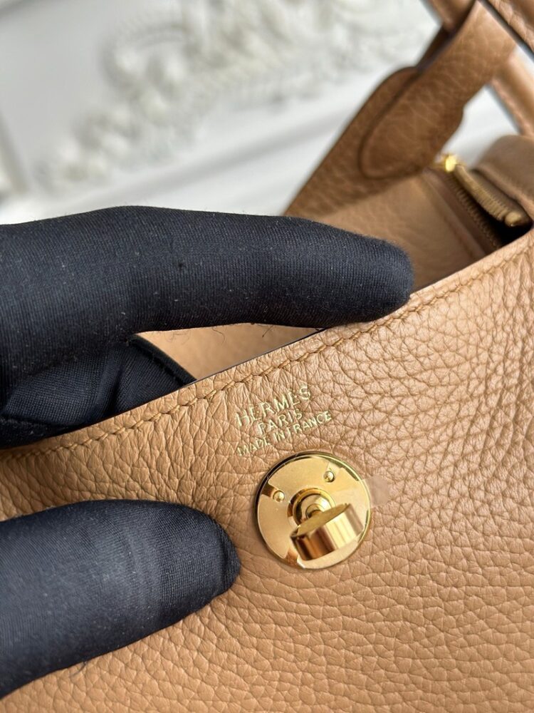 Hermes Lindy Mini 19cm Bag Taurillon Clemence Leather