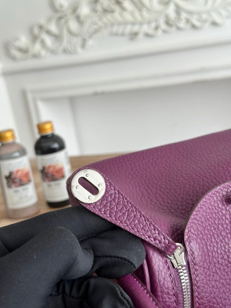 Hermes Lindy Mini 19cm Bag Taurillon Clemence Leather