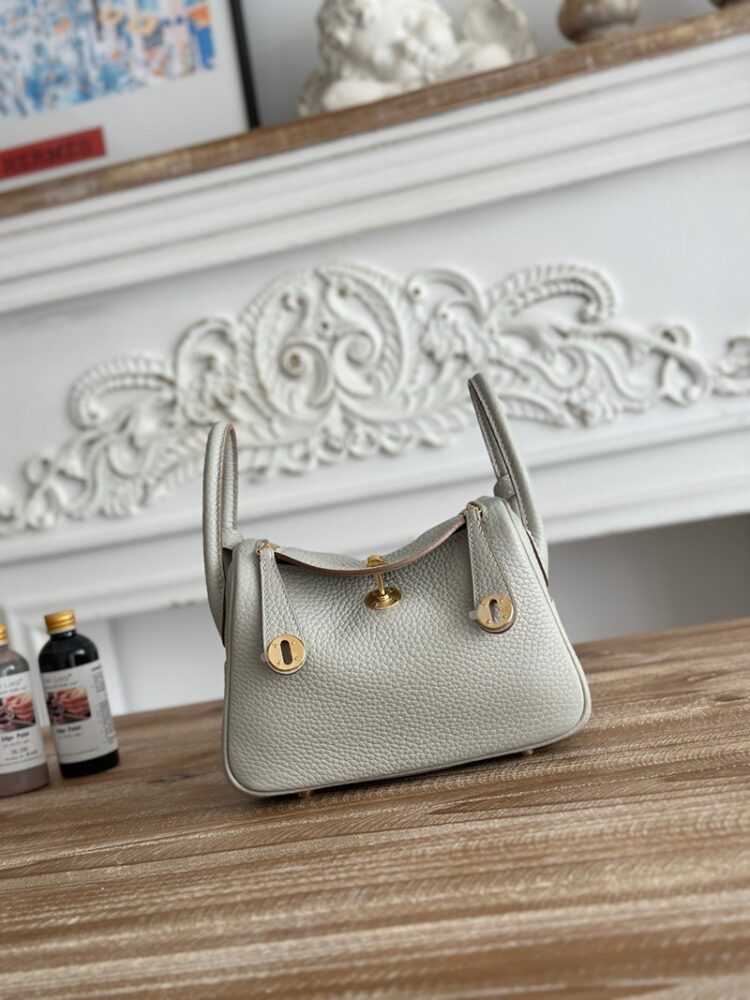 Hermes Lindy Mini 19cm Bag Taurillon Clemence Leather