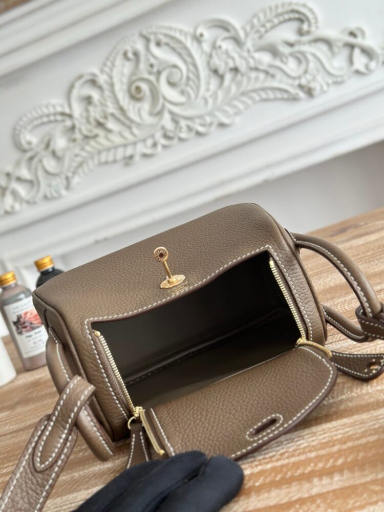 Hermes Lindy Mini 19cm Bag Taurillon Clemence Leather