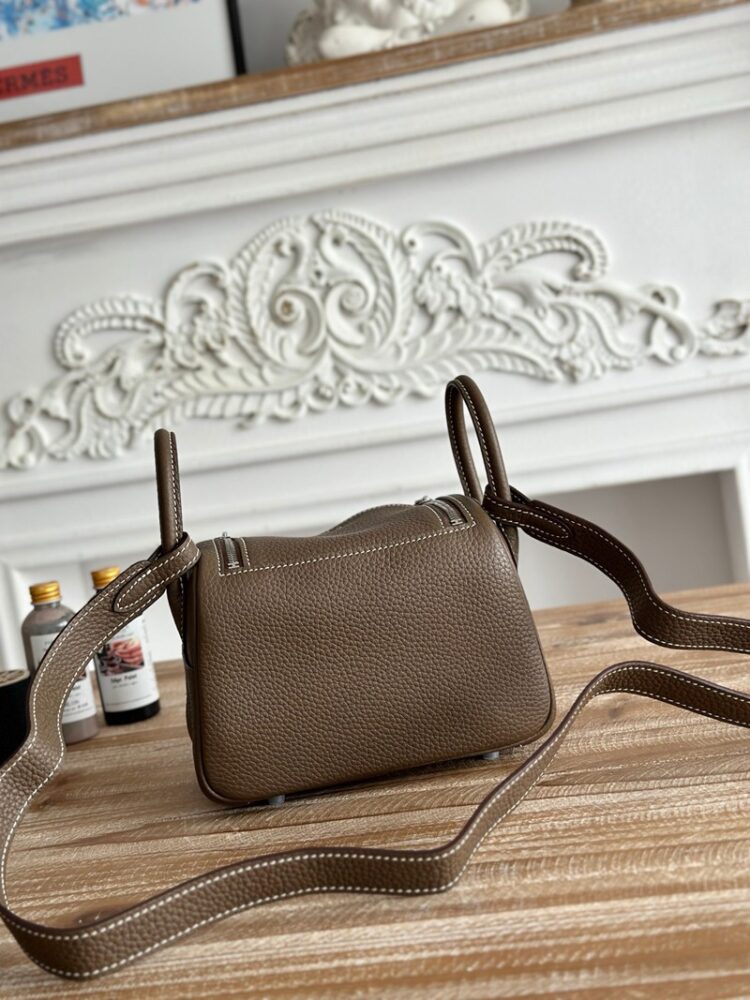 Hermes Lindy Mini 19cm Bag Taurillon Clemence Leather