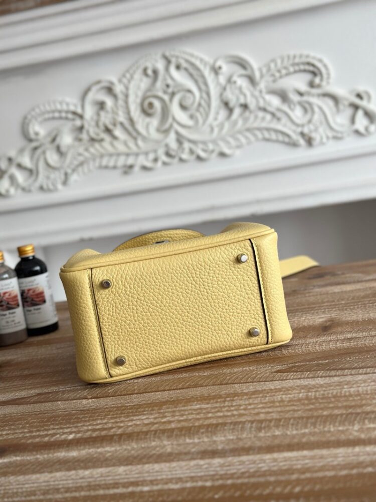 Hermes Lindy Mini 19cm Bag Taurillon Clemence Leather