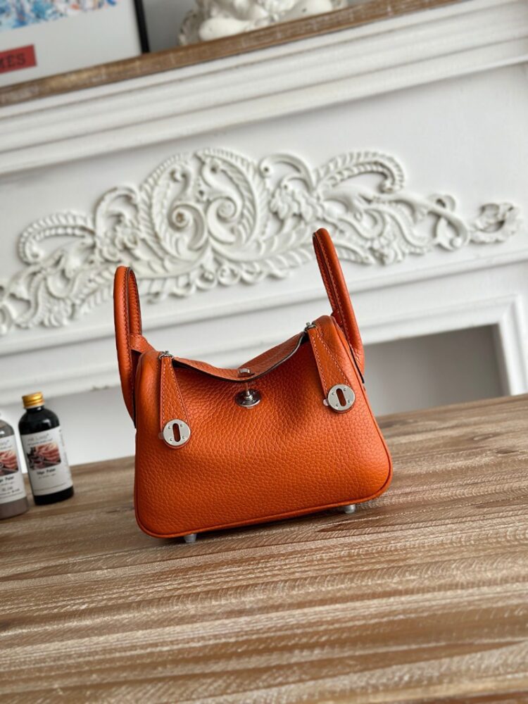 Hermes Lindy Mini 19cm Bag Taurillon Clemence Leather