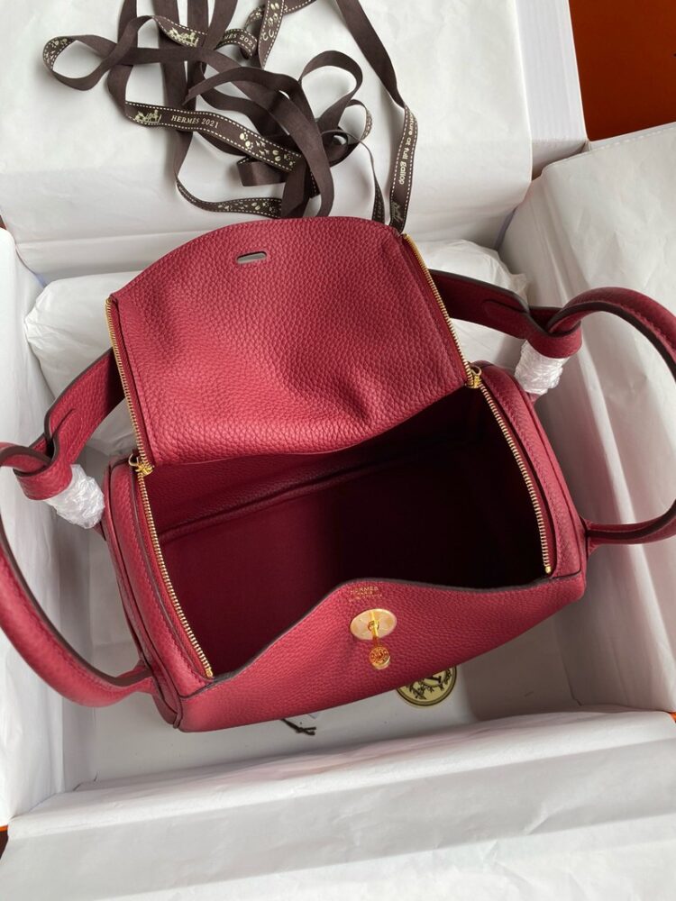 Hermes Lindy 26cm Bag Original Taurillon Clemence Leather