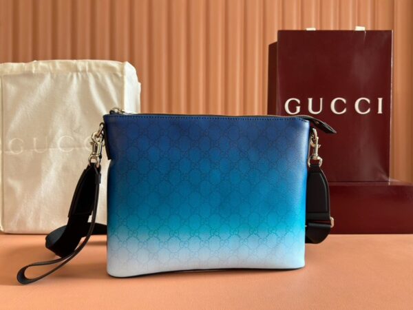 Gucci 835692