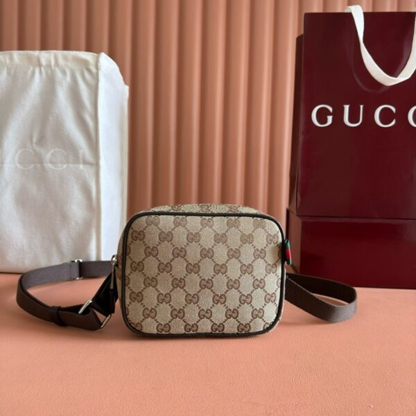 Gucci 834268