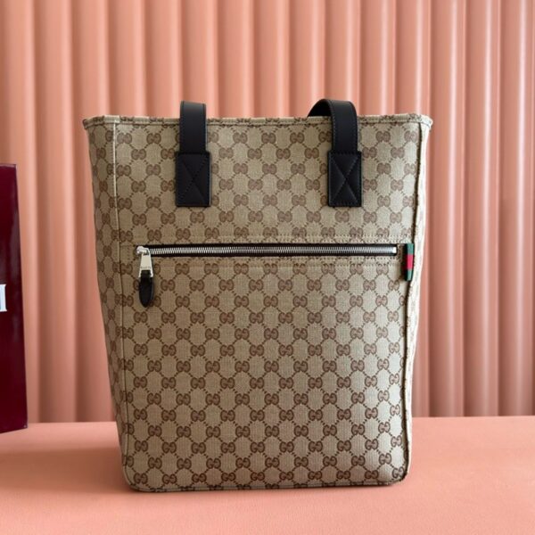 Gucci 834796