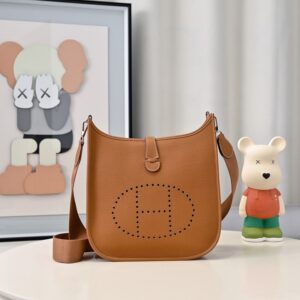 Hermes Evelyne 29cm Bag Taurillon Clemence Leather 05