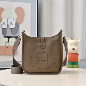 Hermes Evelyne 29cm Bag Taurillon Clemence Leather 06