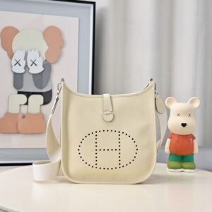 Hermes Evelyne 29cm Bag Taurillon Clemence Leather 07
