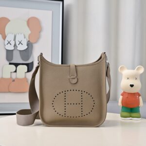 Hermes Evelyne 29cm Bag Taurillon Clemence Leather 08