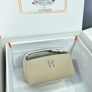 Hermes Trousse Bride-A-Brace Case 06