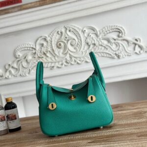 Hermes Lindy Mini 19cm Bag Taurillon Clemence Leather 09