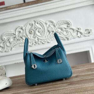 Hermes Lindy Mini 19cm Bag Taurillon Clemence Leather 15