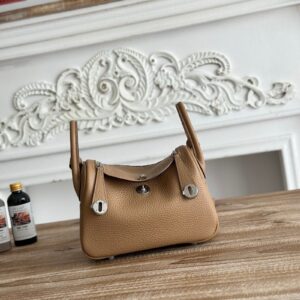 Hermes Lindy Mini 19cm Bag Taurillon Clemence Leather 23