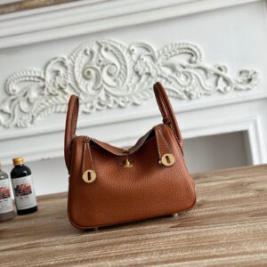 Hermes Lindy Mini 19cm Bag Taurillon Clemence Leather 31