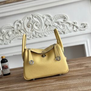 Hermes Lindy Mini 19cm Bag Taurillon Clemence Leather 35