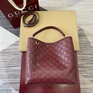 Gucci 815103