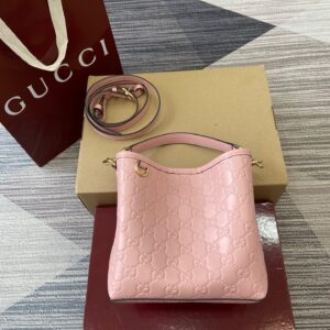 Gucci 815118