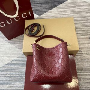 Gucci 815118