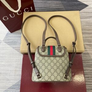 Gucci 836854