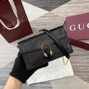 Gucci 837374