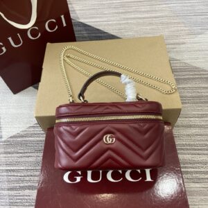 Gucci 837454