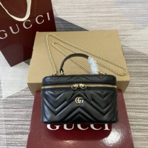 Gucci 837454