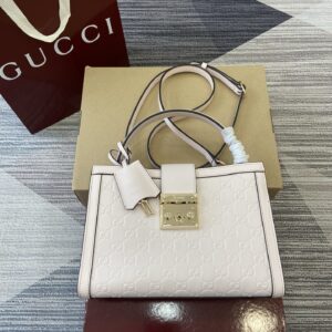 Gucci 838992