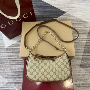 Gucci 847447