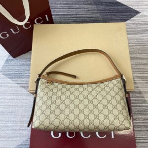Gucci 847449