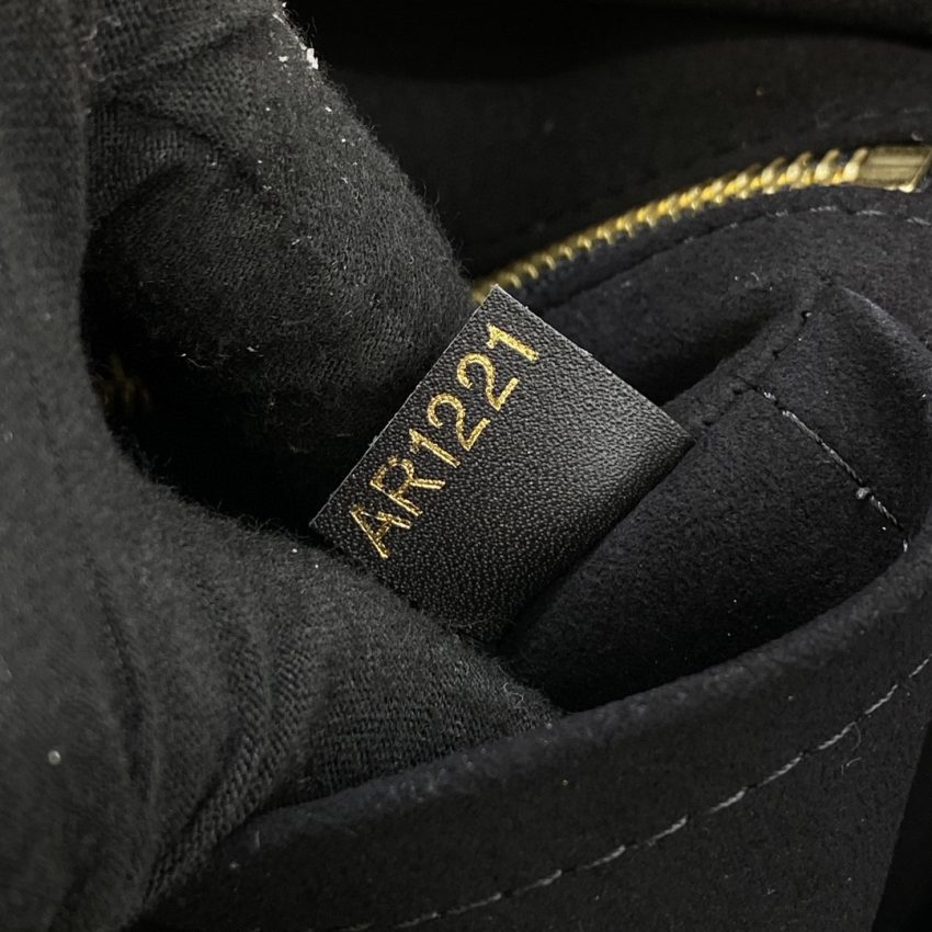 Top Quality LV Carry All Black