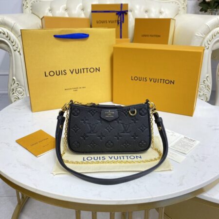 Top Quality LV Easy Pouch Black