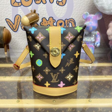 Top Quality LV Envelope Pouch Brown