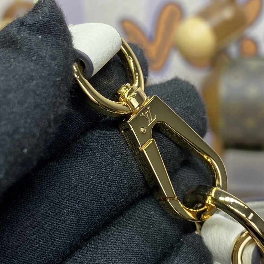 Top Quality LV Lock And Walk Beige