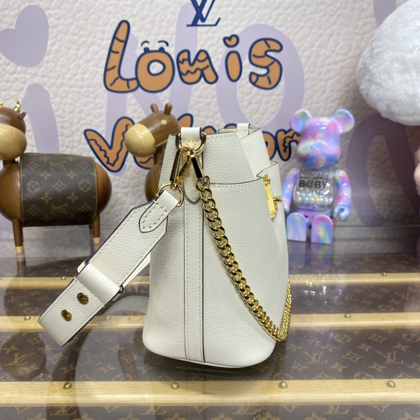 Top Quality LV Lock And Walk Beige