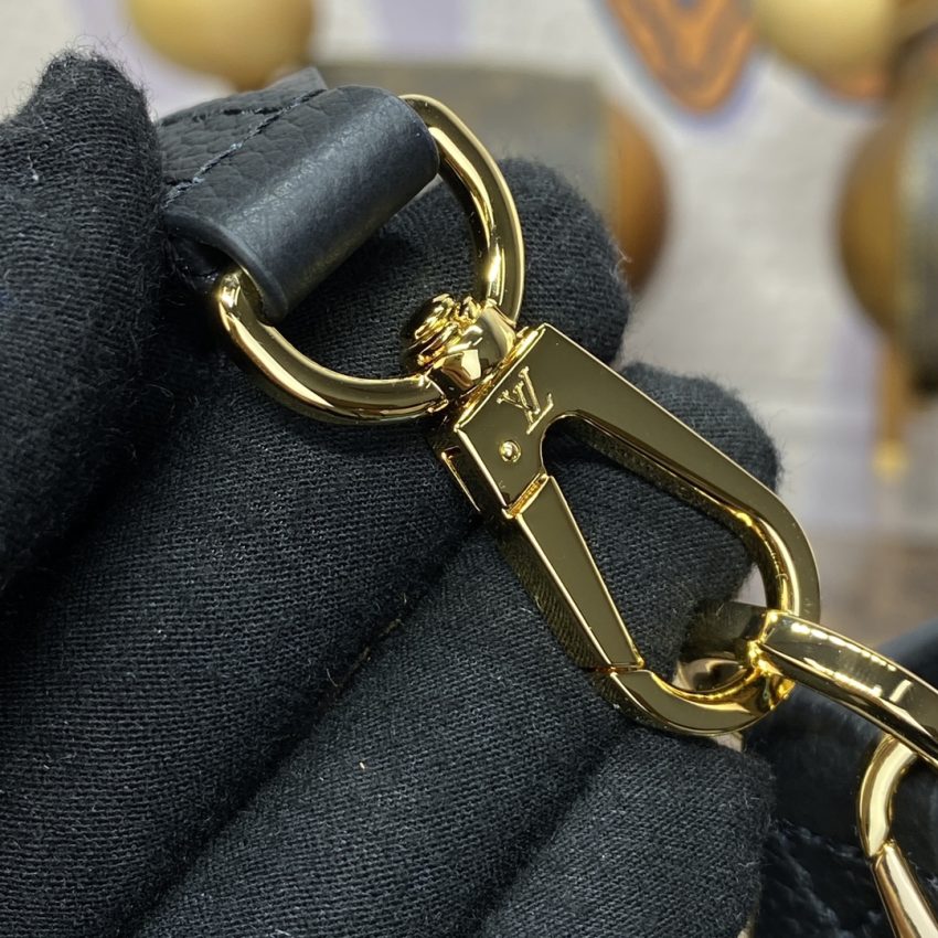 Top Quality LV Lock And Walk Black