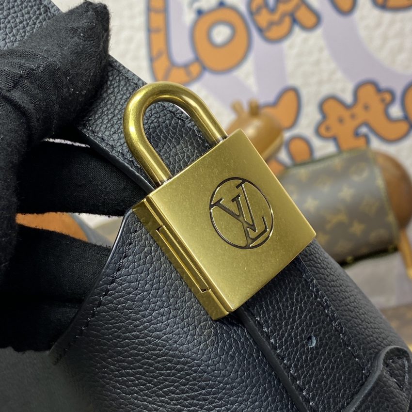 Top Quality LV Low Key Hobo Black