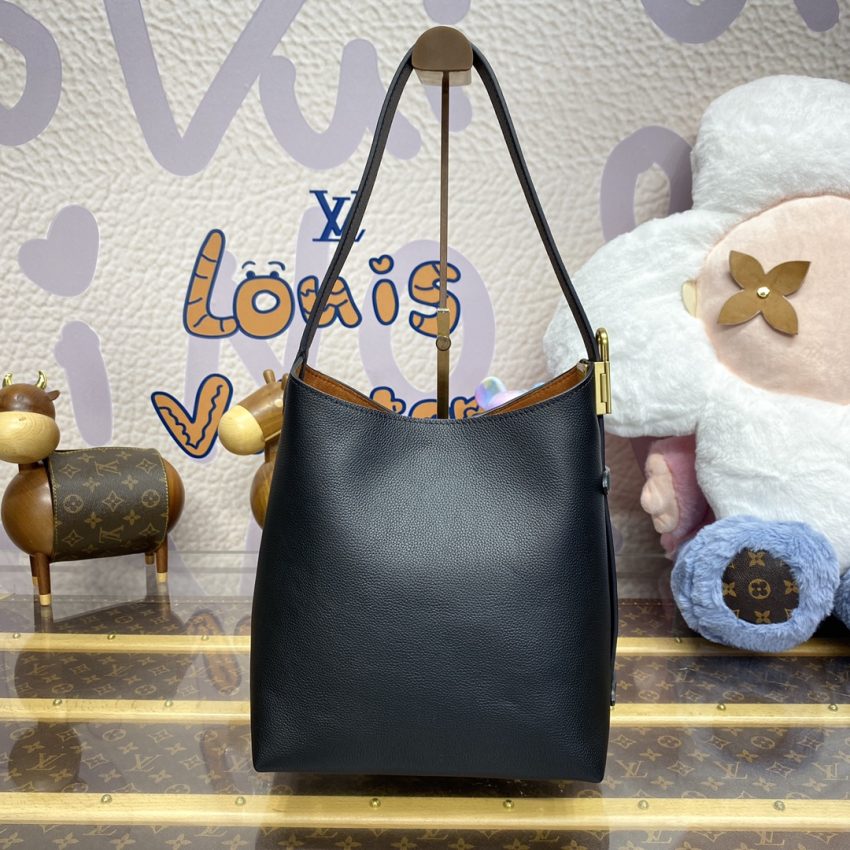 Top Quality LV Low Key Hobo Black