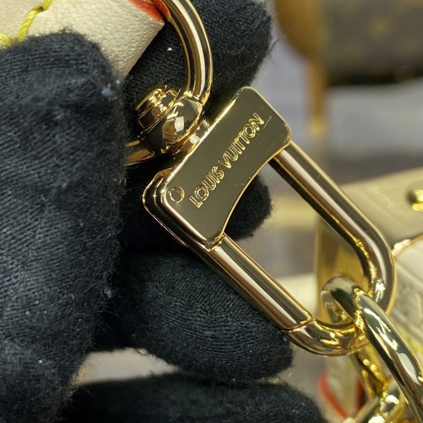 Top Quality LV Side Trunk Canvas Beige