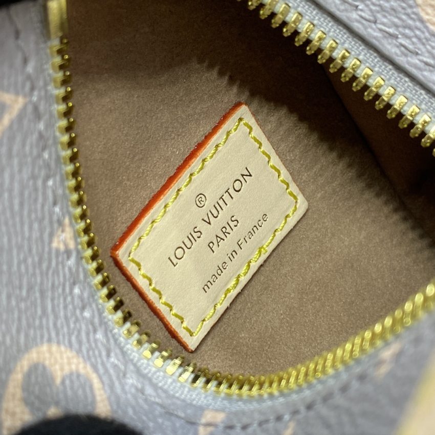 Top Quality LV Side Trunk Canvas Beige