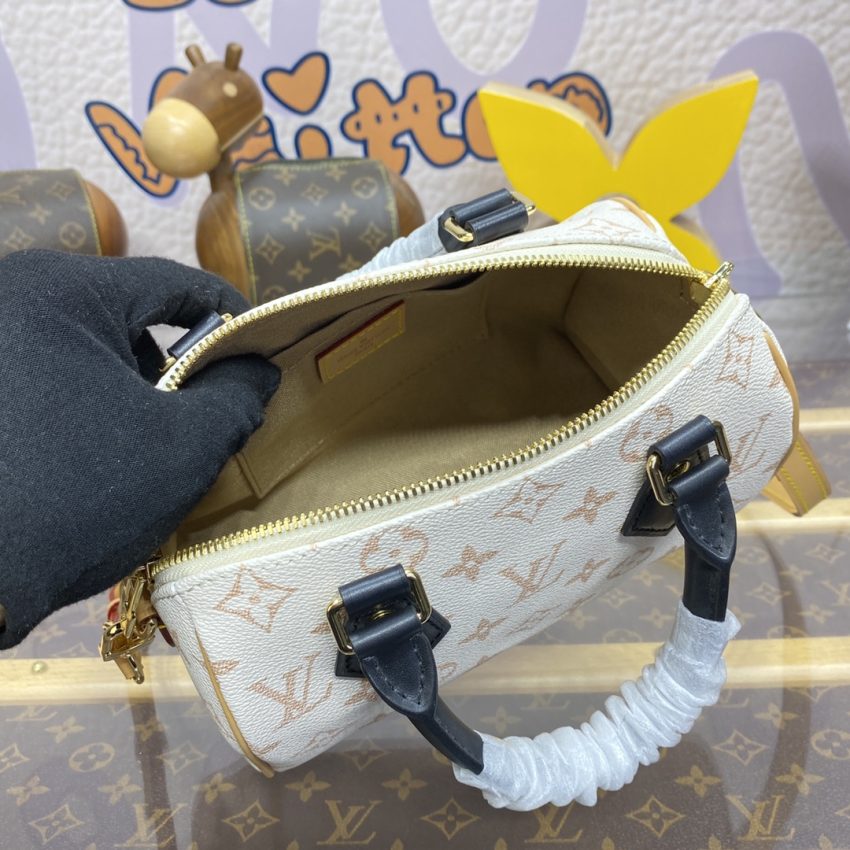 Top Quality LV Speedy Bandouliere Beige