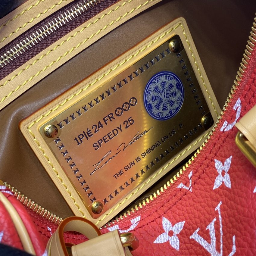 Top Quality LV Speedy P9 Bandouliere 25 Red